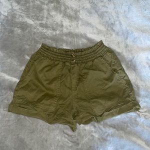 SO Green Shorts Size S